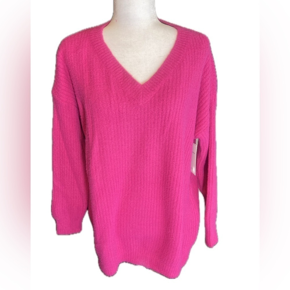 NWT Fable hot pink vneck fuzzy sweater with long sleeves size M/L